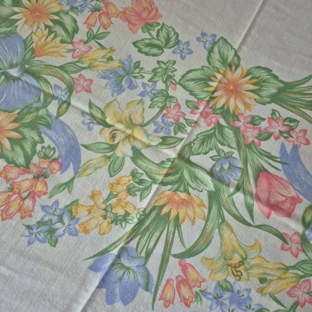 Easter Eggs Spring Floral Long Rectangular Lightweight Cotton Tablecloth 57x103